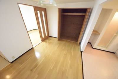 【寝室】 | ソレイユ高東