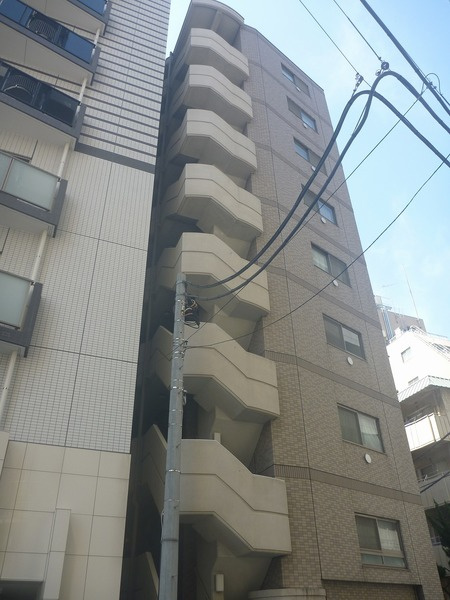 アイフェリーク日本橋の外観