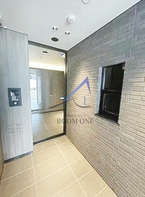 RELUXIA門前仲町のエントランス