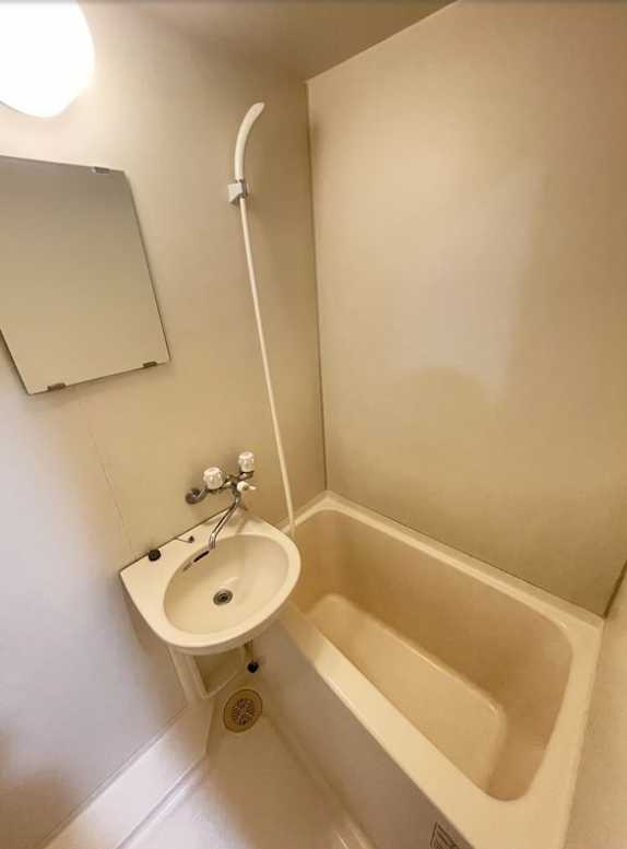 プルミエール三軒茶屋　最上階　ネット無料　オートロックの浴室