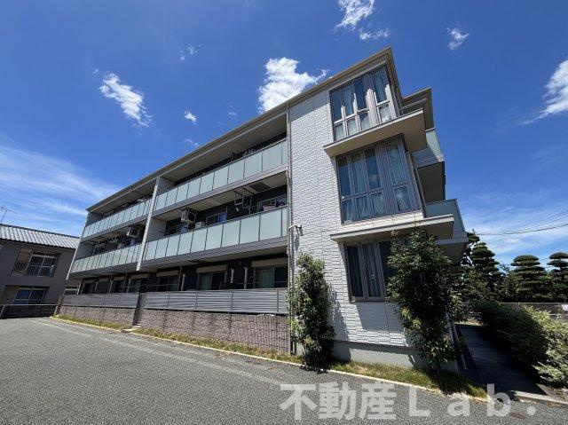 グランドレジデンス近見の外観