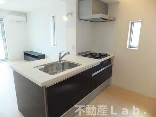 グランドレジデンス近見のキッチン
