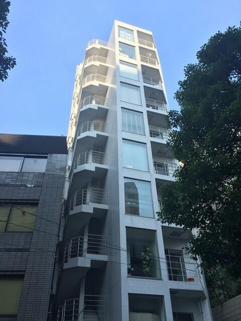 ＣＯＭＭＯＮ　Ａｋａｓａｋａの外観