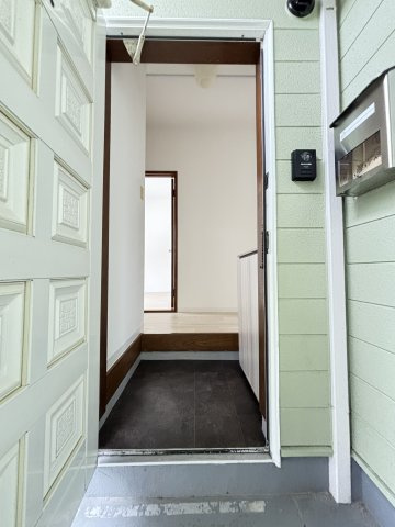 コーポソフィアの玄関