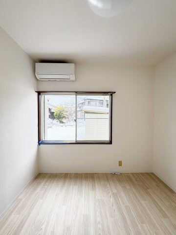 コーポソフィアの洋室