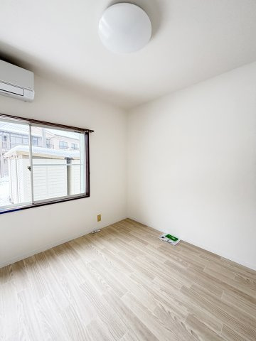 コーポソフィアの洋室