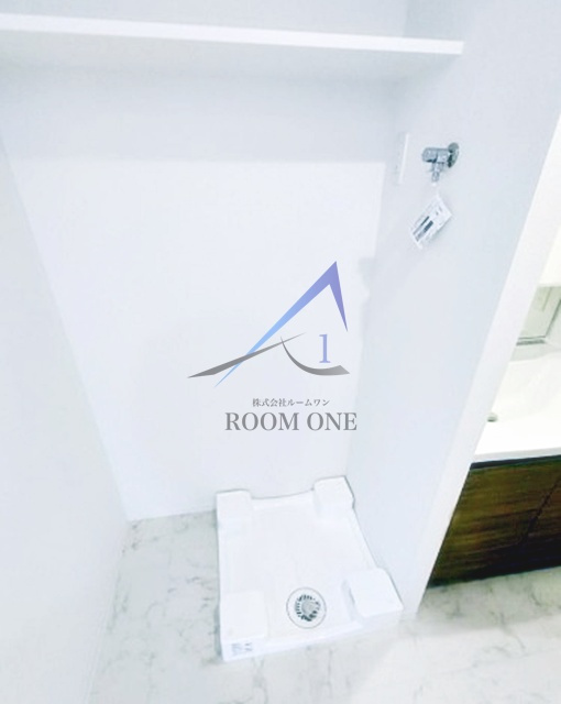 メイクス東向島Ⅱの設備|洗濯機置き場です。