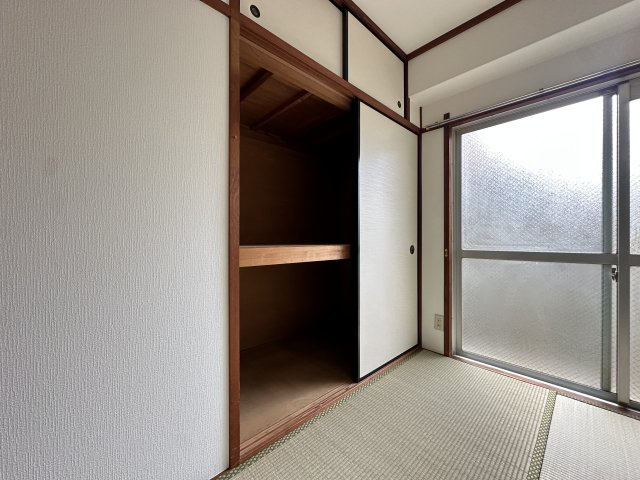 住吉ハイツの収納