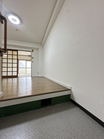 住吉ハイツの玄関