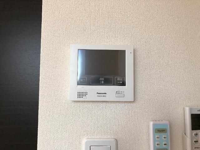 ヴィラ・ツリーサイドのセキュリティ|モニター付インターホン