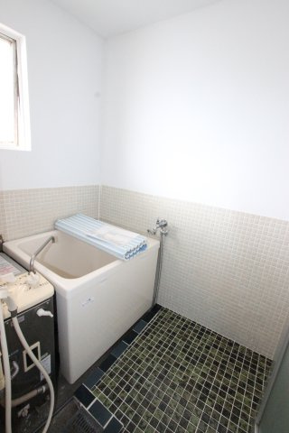 メゾンＴＡＭＡＭＩ（珠実荘）の浴室|現状優先です。