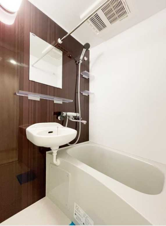 デュオメゾン三軒茶屋　デザイナーズ　築浅　TVドアホンの浴室