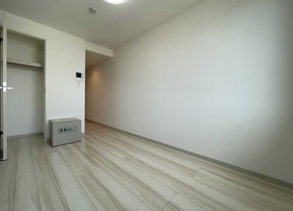 デュオメゾン三軒茶屋　デザイナーズ　築浅　TVドアホンの収納