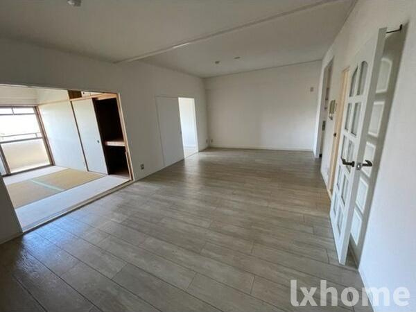 ピュア別府の居間・リビング