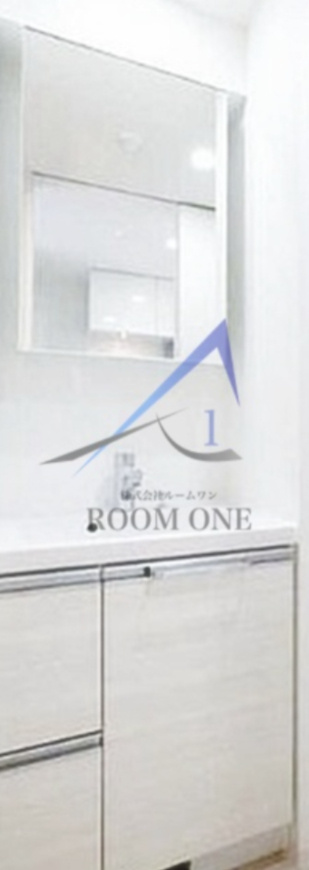 レ・サン・サーンスの洗面所|洗面台です。