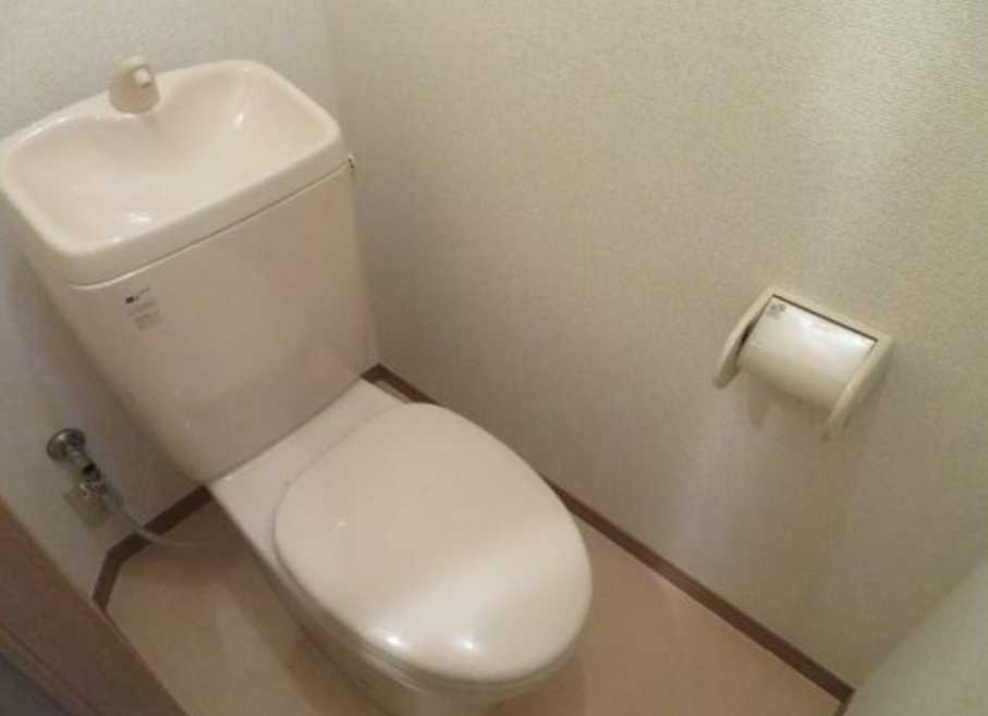 エスポワールM　オートロック　駅近　南西角部屋のトイレ