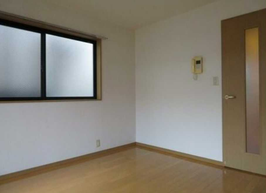 エスポワールM　オートロック　駅近　南西角部屋の内装