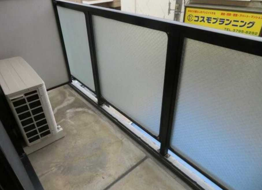 エスポワールM　オートロック　駅近　南西角部屋のバルコニー