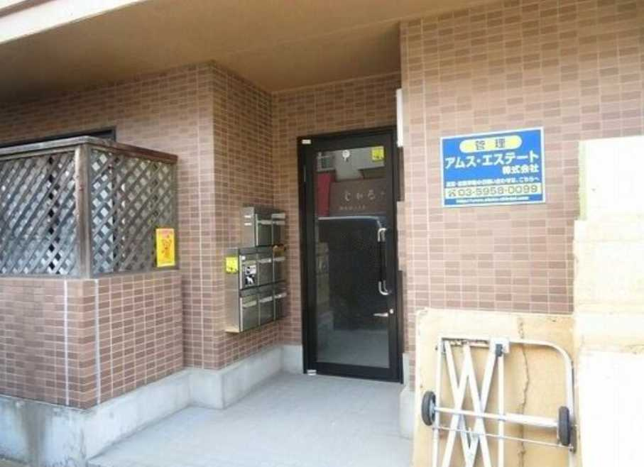 エスポワールM　オートロック　駅近　南西角部屋のエントランス