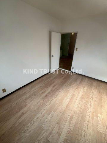 パインコート大淀の居間・リビング|こちらの居間で趣味の時間をお楽しみください