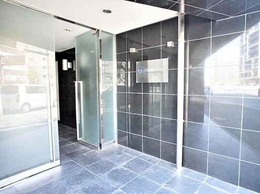 ダイナシティ西横浜のエントランス