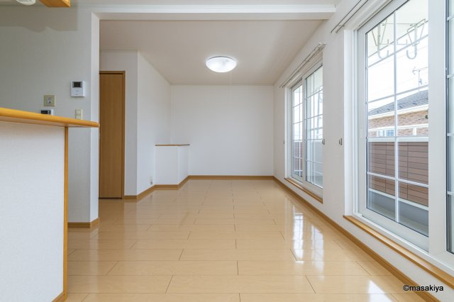 バードランド　Cの居間・リビング|リビング