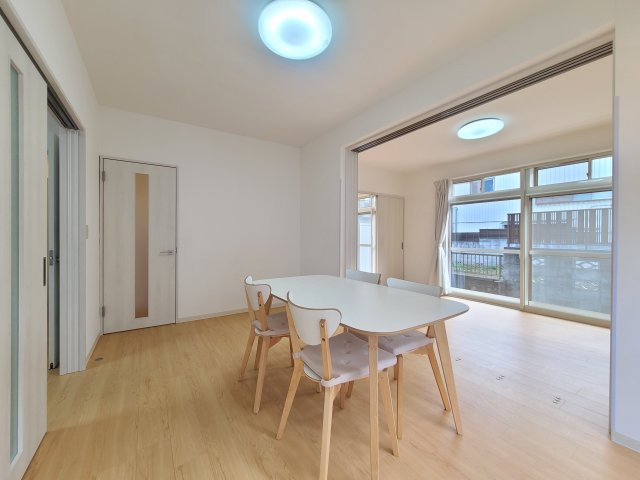 東仲町レントハウスの内装|★使いやすいフラットフロアータイプの居室です★