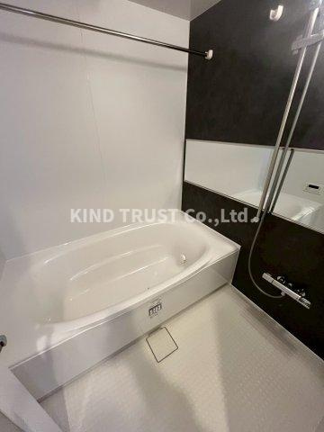 スプランディッド梅田グランノースの浴室|きれいなお風呂です