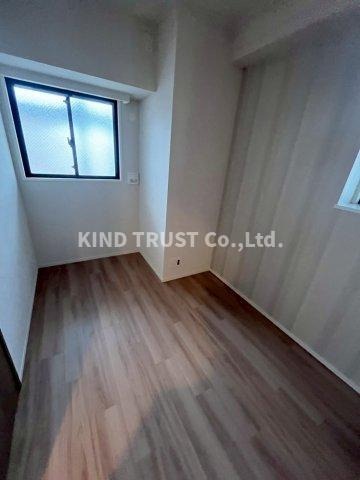 スプランディッド梅田グランノースの居間・リビング|こちらのリビングで趣味の時間をお楽しみください