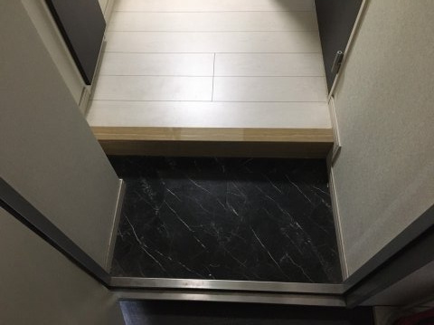 スプレスター錦糸町の玄関