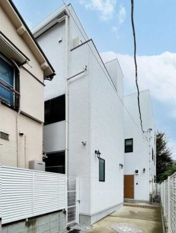 ミハス三軒茶屋Ⅱ　ネット無料　築浅　メゾネット