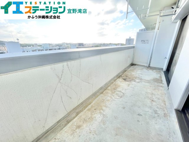 ヌーベル志真志のバルコニー