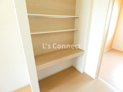 【設備】 | ドリームワークス　五番館 | ＬＤＫには棚があります。