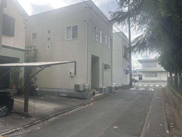 静岡市駿河区中田2丁目　土地の前面道路含む現地写真