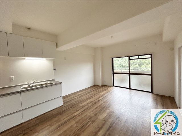 パークコートたかしょうの居間・リビング|※類似写真