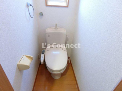 【トイレ】 | エクステージＹＡＭＡＴＯⅡ番館 | 温水洗浄便座付きのトイレ。