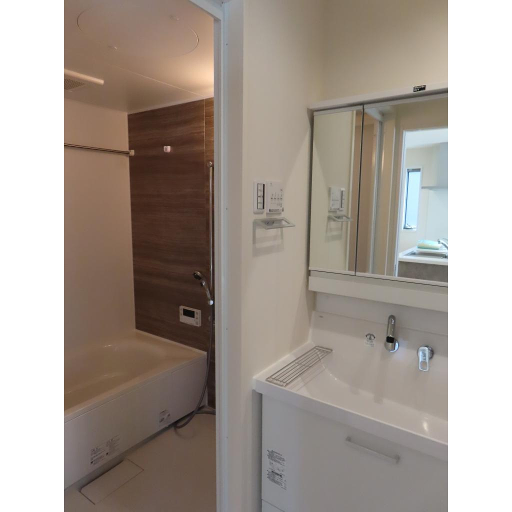 Ｎａｎａｌａ　B棟の浴室