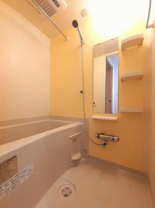 箱根ハイライズビルの浴室