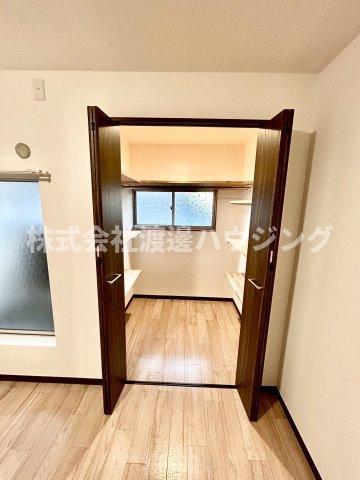 Re.Terra相合通の収納|ウォークインクローゼット