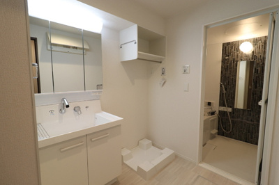 【洗面所】 | PREMILIFE石垣東 | 201　洗面所