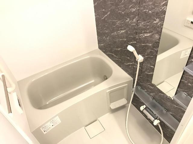 ヴィエナの浴室|冷暖房乾燥機能付バス