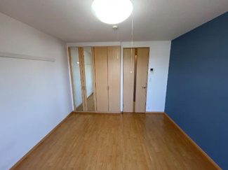 【寝室】 | メゾンドラスリーズ | 寝室