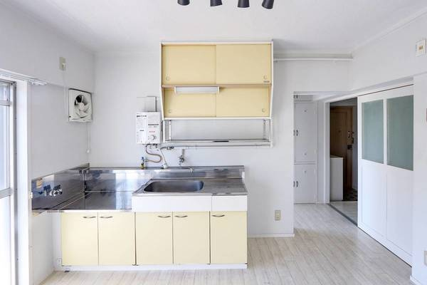 ビレッジハウス佐賀第二1号棟のキッチン|ビレッジハウスの同一物件・同一タイプの間取りの写真です