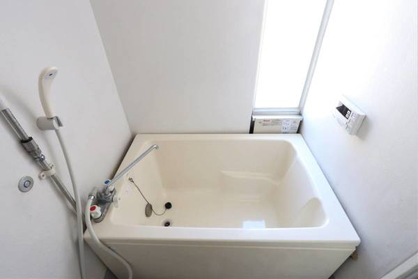 ビレッジハウス佐賀第二1号棟の浴室|ビレッジハウスの同一物件・同一タイプの間取りの写真です