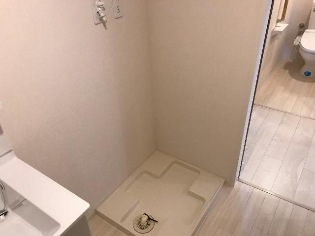 マロン・フローラのその他|洗濯機置場