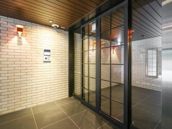 【エントランス】 | THE LUDLOW NAKAMEGURO