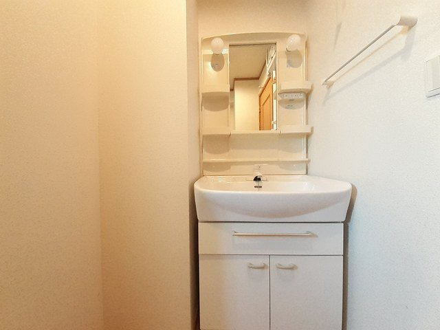 トパーズＣの洗面所|コンパクトで使いやすい洗面所