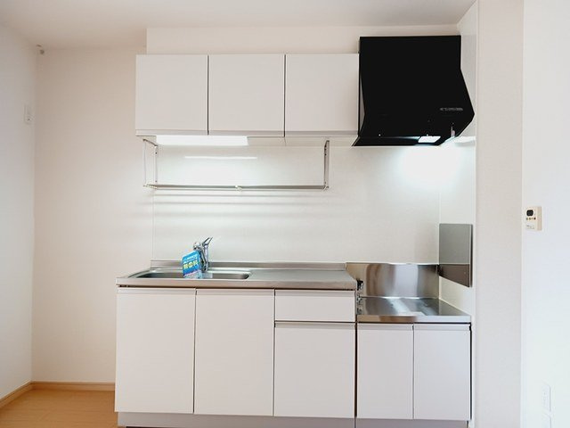 ベル・コリーヌのキッチン|コンパクトなキッチンで掃除もラクラク