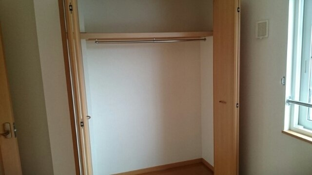 オレンジフラットⅢの収納|大きなものも収納できそうです