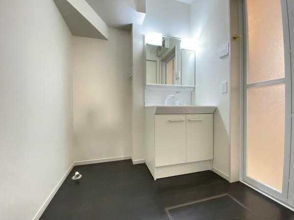 【独立洗面台】 | 明石市西明石東町1期1号棟　新築戸建
